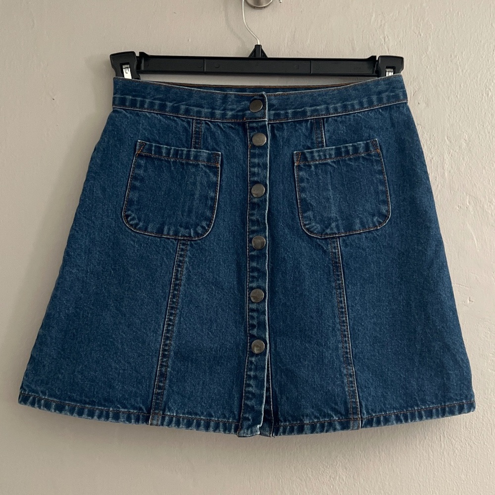 BDG snap down denim skirt size small